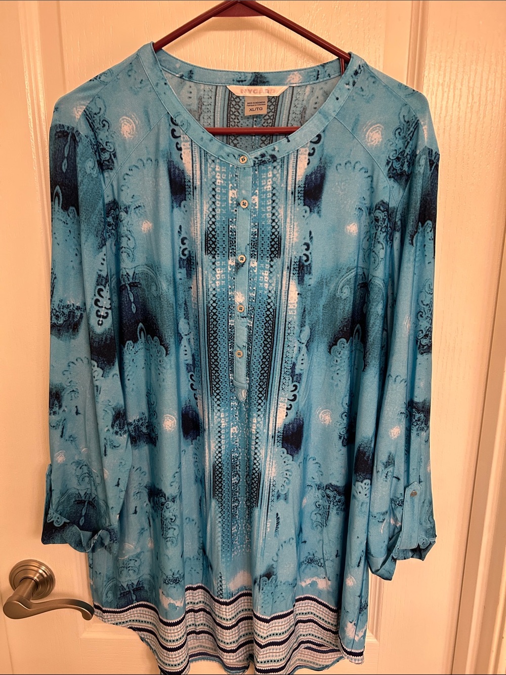 Peter Nygard Aqua and Navy Printed Button-Front Tunic